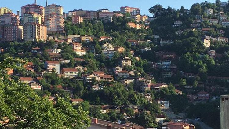 Bayram sabahı şehrin dört bir yanından silah sesleri yükseldi