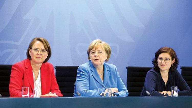 Merkel, Seehofer’e mesaj mı vermek istedi
