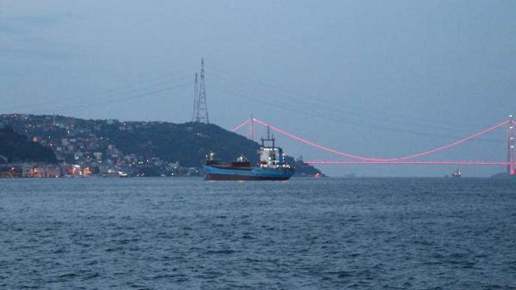 İstanbul Boğazında arızalı gemi alarmı