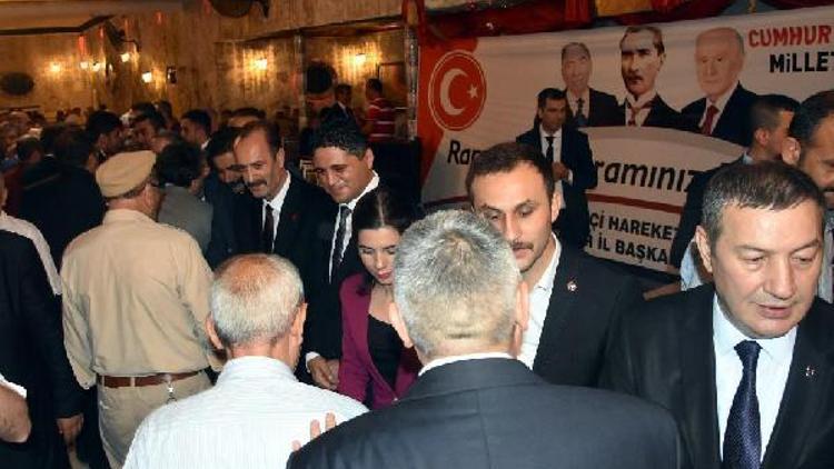 MHP’liler İzmir’de bayramlaştı