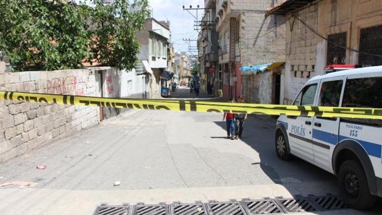 Gaziantepte bıçak ve silahlı kavga: 3 ölü, 5 yaralı  (2)- Yeniden