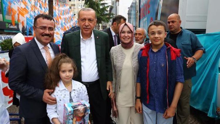Taşçı ailesi, Cumhurbaşkanı Erdoğanın ‘babalar gününü’ kutladı