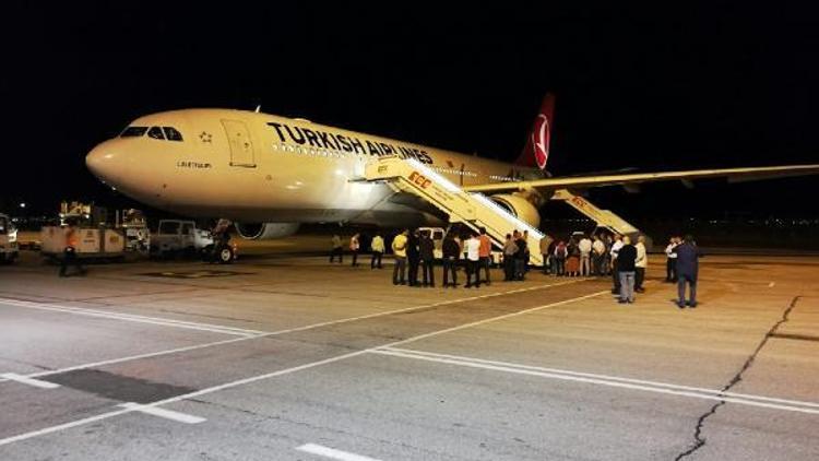 Yurt dışı oyları, Esenboğa Havalimanına getirildi (FOTOĞRAF)
