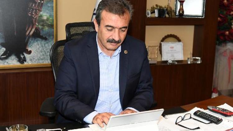 Soner Çetin sosyal medyada soruları yanıtlıyor