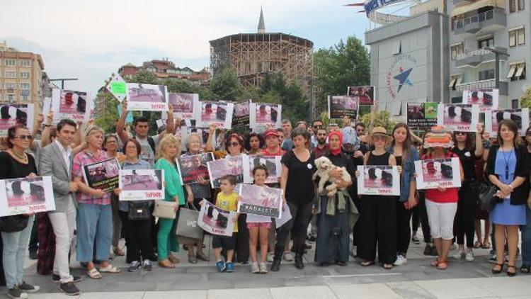 Hayvanlara işkence protesto edildi