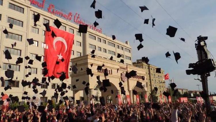 İstanbul Rumeli Üniversitesi ilk mezunlarını verdi