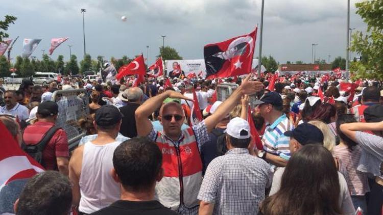 (Fotoğraflar)  - İncenin Maltepe mitingi: Alanda toplanmalar başladı