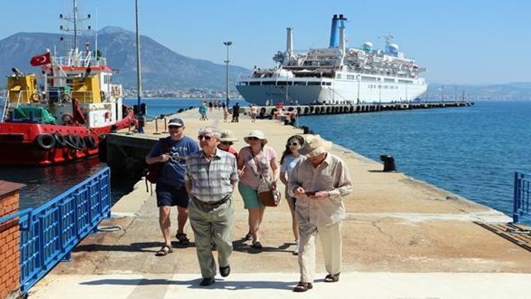 Kruvaziyer gemilerin gözdesi Kuşadası