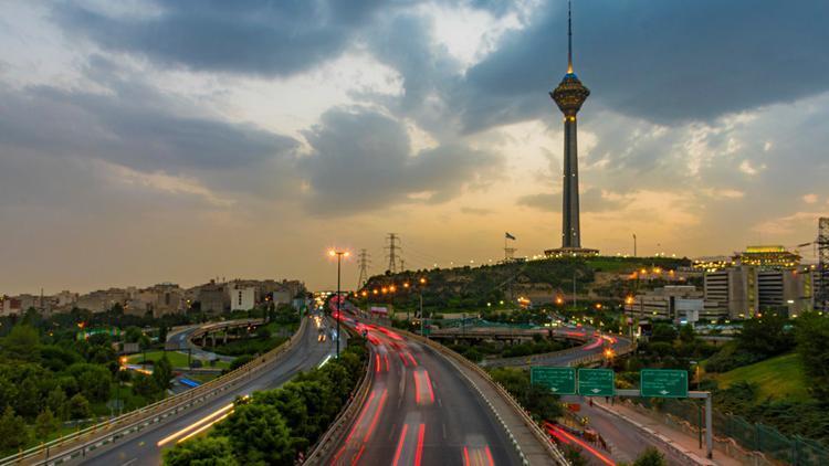 İranda ekonomik krize karşı olağanüstü hal çağrısı