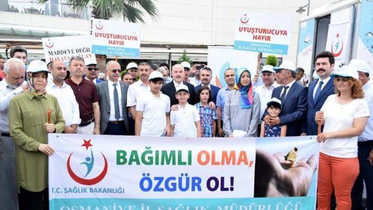 Osmaniyede Bağımlı Olma Özgür Ol yürüyüşü
