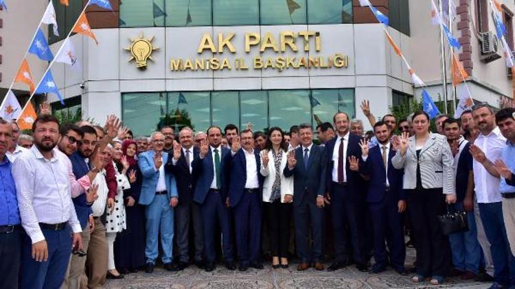 AK Partili Manisa İl Başkanı Mersinli: Motivasyonumuzu düşürmesinler