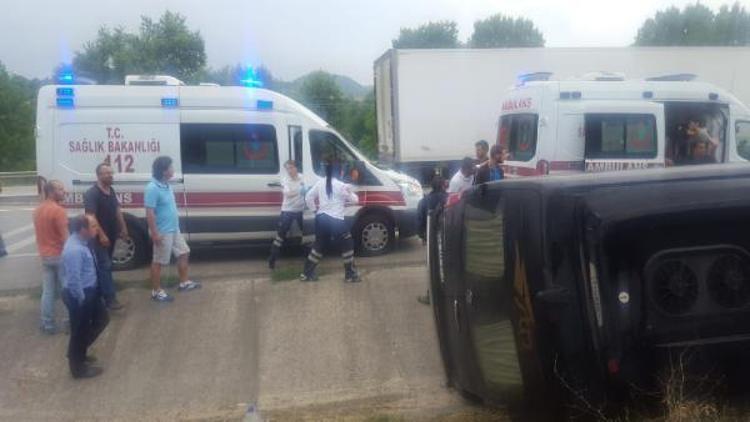 Yalova-Bursa karayolunda kaza: 3 yaralı