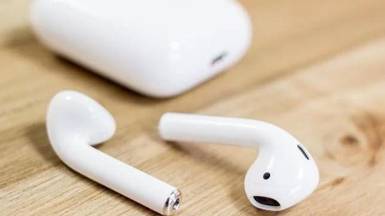 Airpods iPhoneları şarj edebilecek