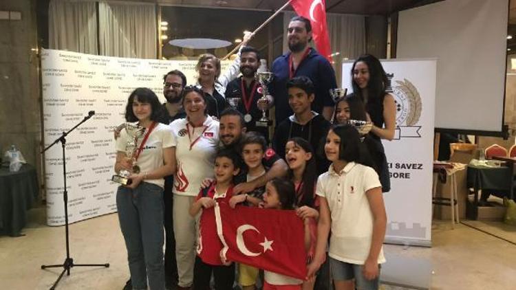 Türk satranç sporcuları Karadağdan 3 madalya ile döndü