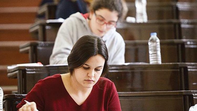 10.00’dan sonra adaylar binaya alınmayacak