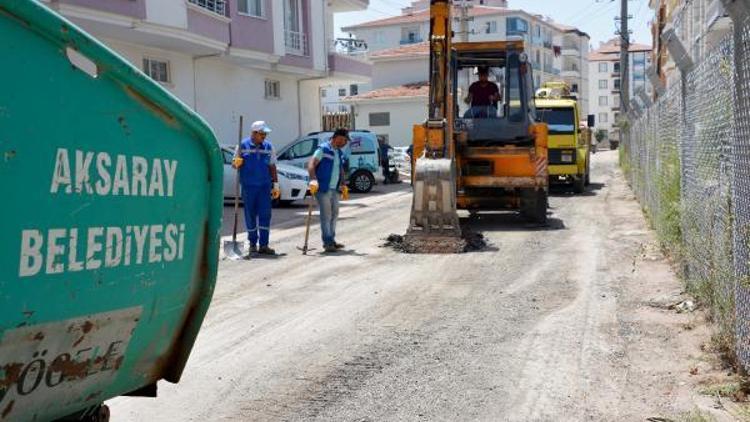 Aksaray Belediyesi, yol ve kaldırım çalışmalarını sürdürüyor