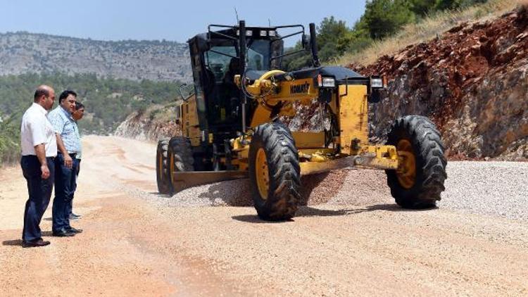 Gülnarda yol açma çalışması sürüyor