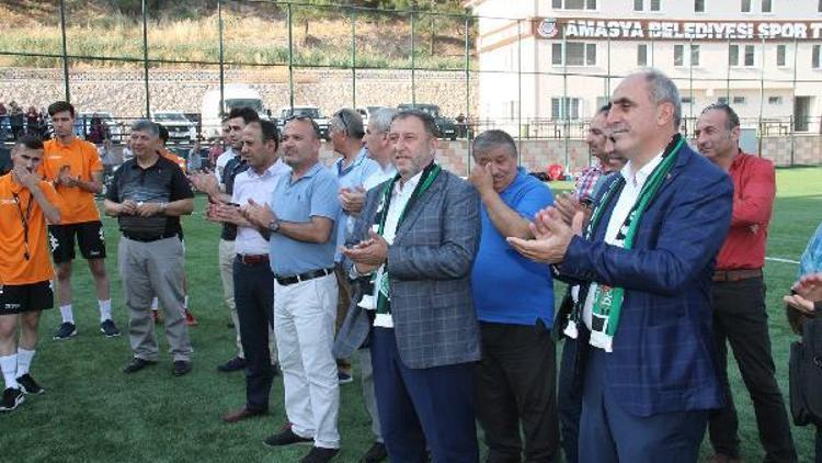 Amasya Belediyesi yaz futbol okulu sezonunu açtı