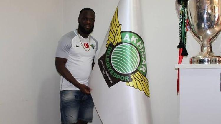 Akhisarspor’da Manu’dan 3 yıllık imza