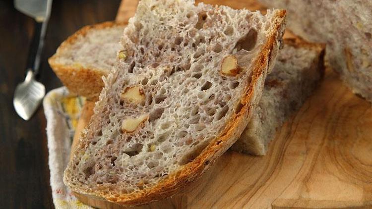Közlenmiş kestaneli ekmek tarifi