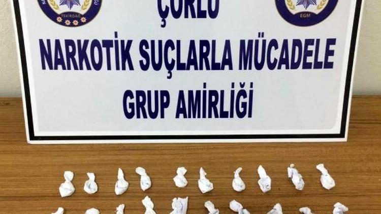 Mama kutusundan uyuşturucu çıktı