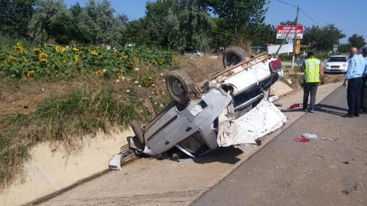 Takla atan otomobilin sürücüsü yaralandı