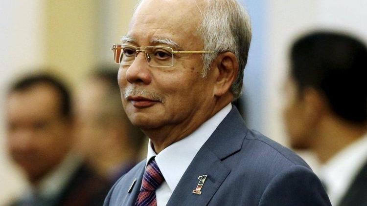 Malezyada eski başbakan gözaltına alındı