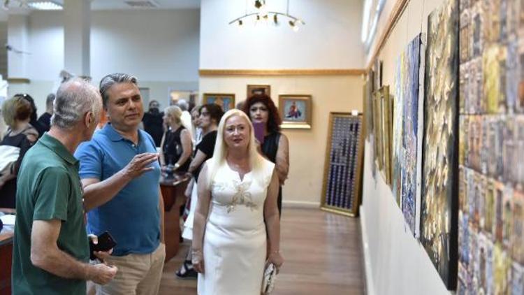 Başkan Uysal resim sergisi açtı