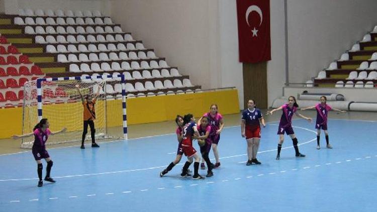 Minikler Hentbol İl karması Türkiye şampiyonası Amasya’da başladı