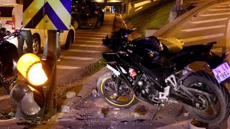 Eyüpte motosikletle otomobil çarpıştı: Bir yaralı