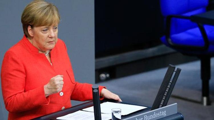 Merkel açıkladı: Türkiye’ye ikinci 3 milyar euro yardımda anlaştık