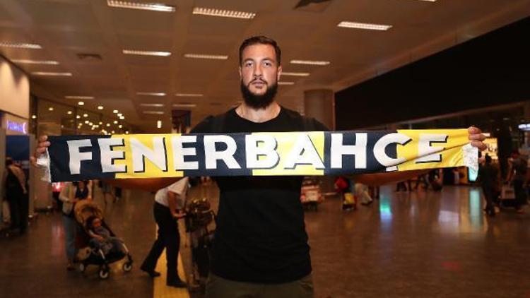 Fenerbahçe Doğuşun yeni transferi Joffrey Lauvergne İstanbulda