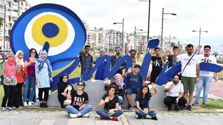 Batmanlı öğrenciler mektup yazarak İzmiri gezdi