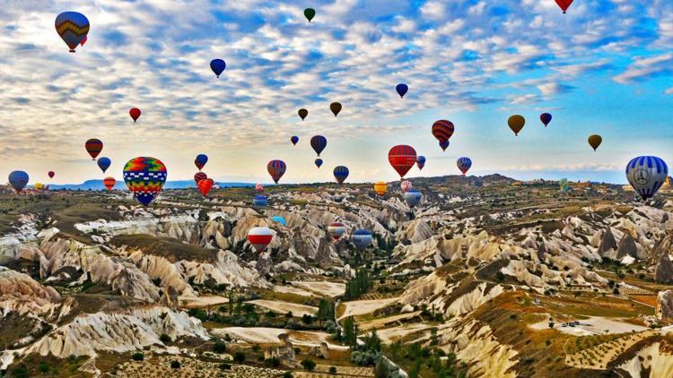 Kapadokyanın balonları 6 ayda 226 bin kişiyi uçurdu