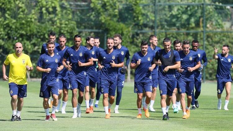 Fenerbahçe, yeni sezon hazırlıklarını sürdürdü
