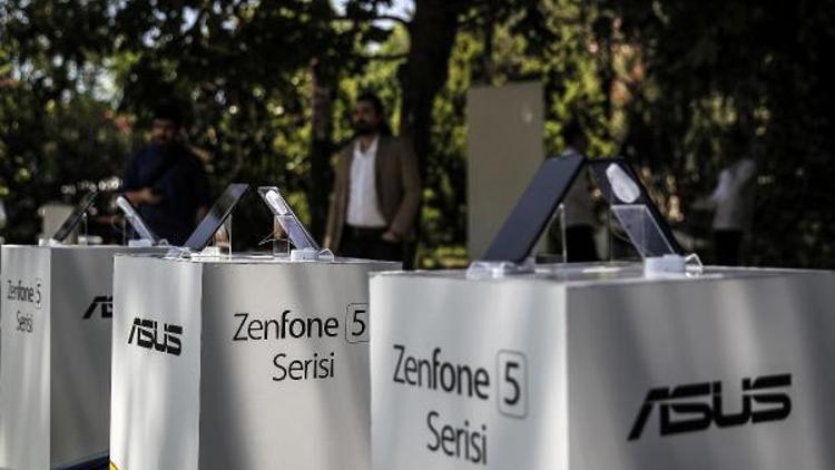 Asusun yapay zekalı telefonu ZenFone 5Z  yarın ön siparişe açılıyor