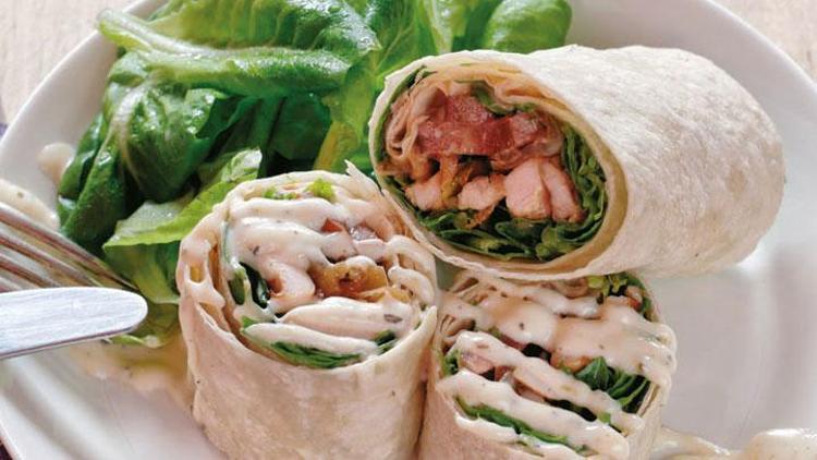 Ev yapımı ranch soslu organik tavuk wrap tarifi