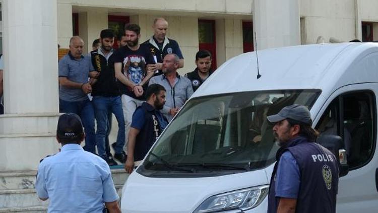 Sahte çağrı merkezi kurup, vatandaşları dolandıran 7 kişi tutuklandı