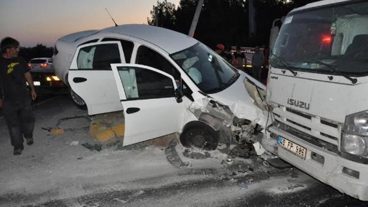 Uşakta freni boşalan kamyon dehşet saçtı: 1 ölü, 3ü ağır 18 yaralı