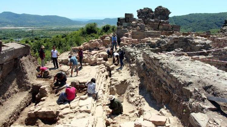 Teion antik kenti, kazıların 12nci yılında havadan görüntülendi