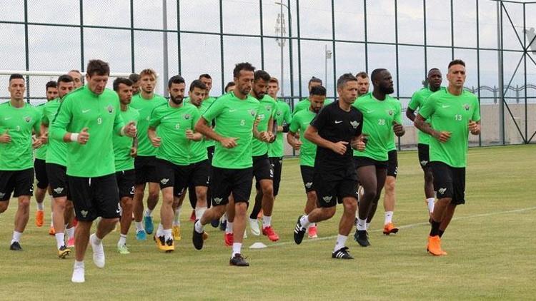 Akhisar’da 9 gitti 3 geldi