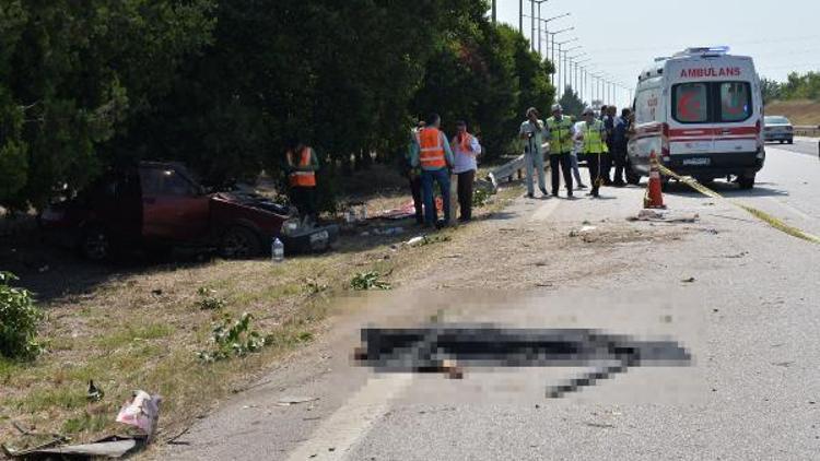Adanada feci kaza; 2 ölü, 5 yaralı