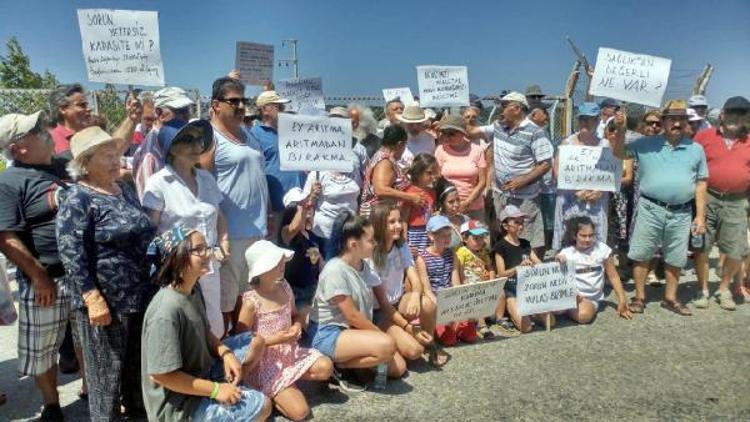 Kurumlar arasında Akarca Plajı gerginliği