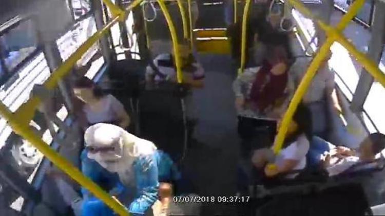 Kadın otobüs şoförü fenalaşan yolcuyu hastaneye yetiştirdi