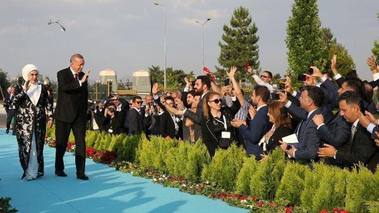 Cumhurbaşkanı Erdoğan: Cumhuriyeti şahlandırma sözü veriyoruz