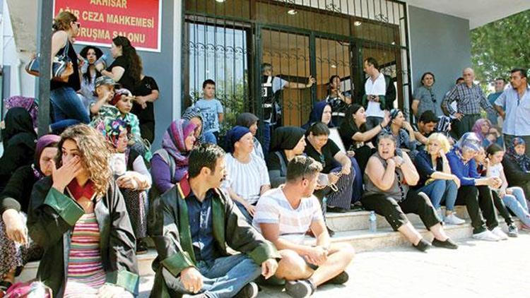 Soma’da karar çarşambaya kaldı