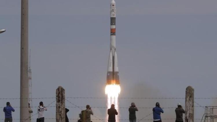 Rus kargo kapsülü uzayda hedefine ulaştı