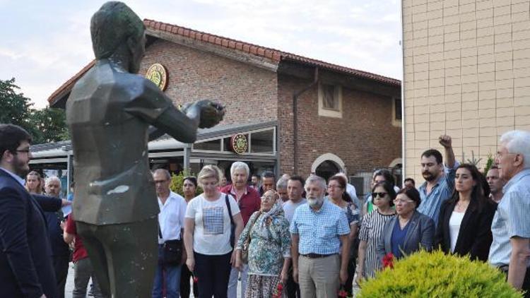 Ali İsmail Korkmaz, Eskişehirde heykelinin önünde anıldı