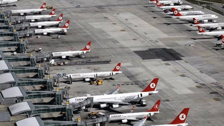 İstanbula 46 saniyede bir uçak inip kalktı