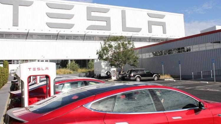 Tesla, Çinde fabrika kuruyor